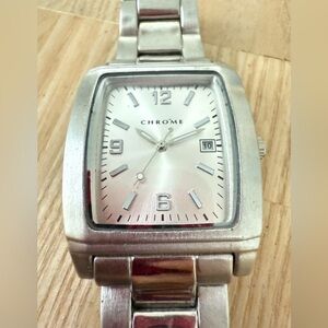 Chrome men’s silver tone watch NEW BATTERY